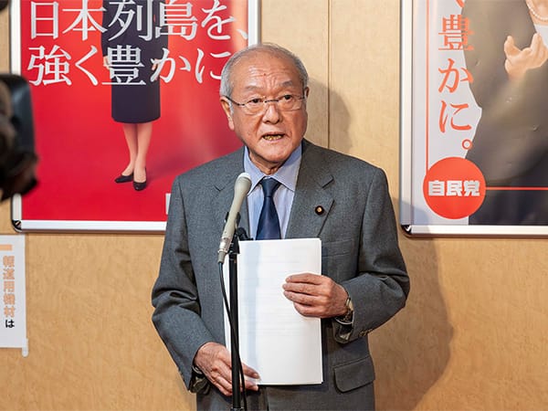 鈴木幹事長ぶら下がり