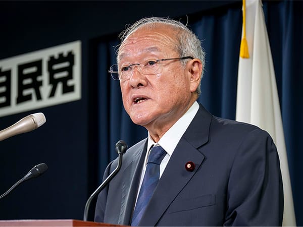 役員会後 鈴木幹事長記者会見