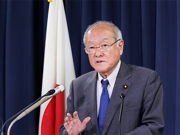 役員会後 鈴木幹事長記者会見