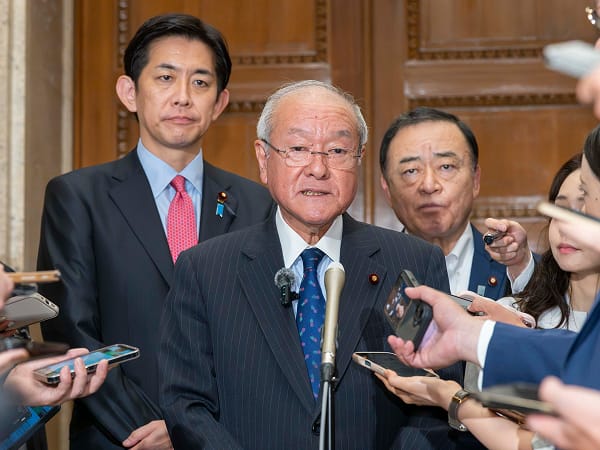 臨時役員会・日本維新の会との二幹二政二国を受けて鈴木幹事長会見