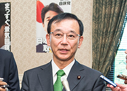 谷垣 禎一幹事長 谷垣 禎一幹事長
