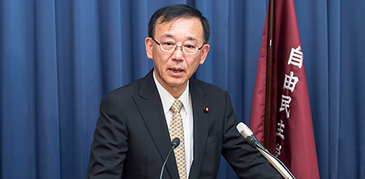 谷垣 禎一幹事長 谷垣 禎一幹事長