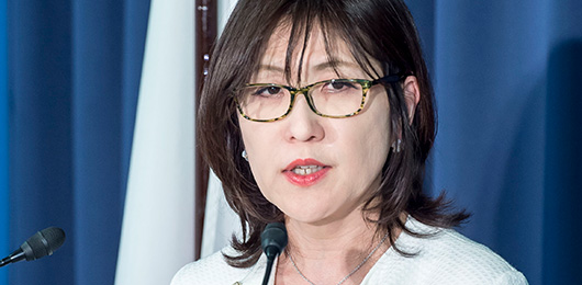 稲田朋美政務調査会長