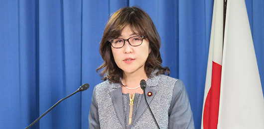 稲田朋美 政務調査会長 記者会見