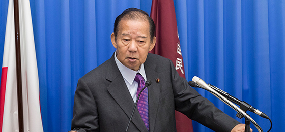 二階幹事長