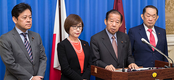 二階幹事長