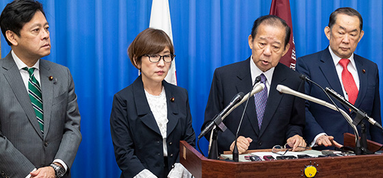 二階幹事長