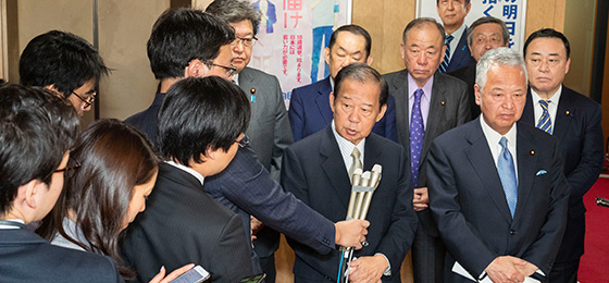 二階幹事長