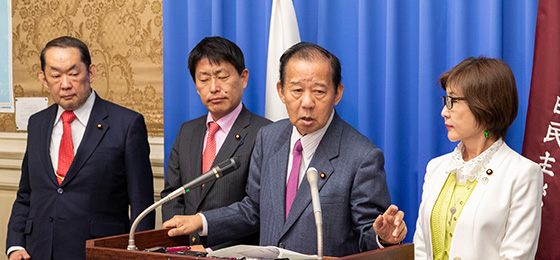 二階幹事長