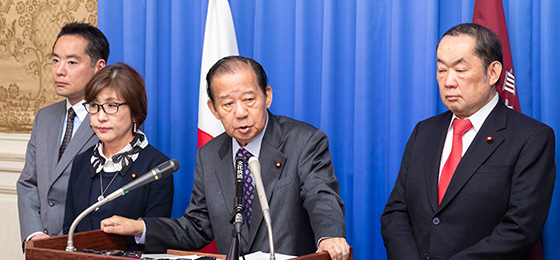 二階幹事長