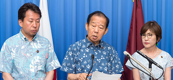 二階幹事長