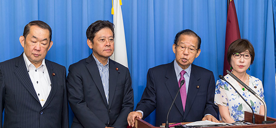 二階幹事長