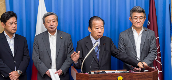 二階幹事長