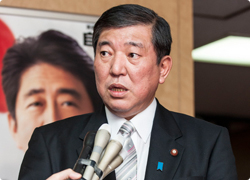 石破 茂幹事長 石破 茂幹事長
