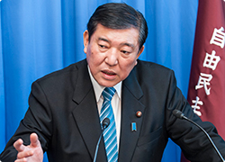 石破 茂幹事長 石破 茂幹事長