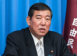 石破 茂幹事長