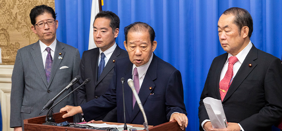 二階幹事長