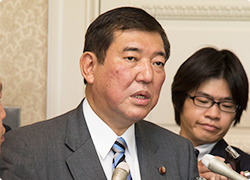 石破 茂幹事長 石破 茂幹事長