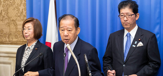 二階幹事長