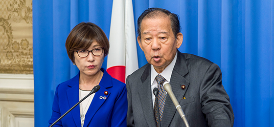 二階幹事長