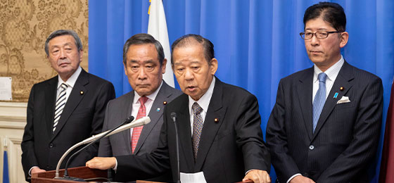 二階幹事長