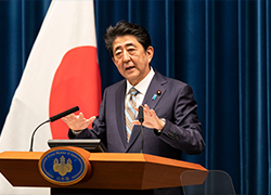 安倍内閣総理大臣記者会見国の形に関わる大改革に挑戦し、新たな国づくりを力強く進める