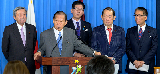 二階幹事長
