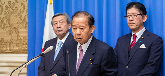 二階幹事長
