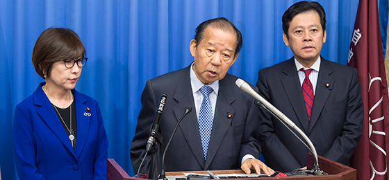 二階幹事長