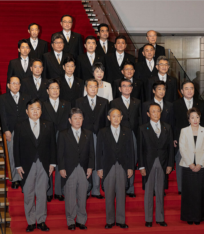 9月16日 菅義偉総理のもと「国民のために働く内閣」が発足