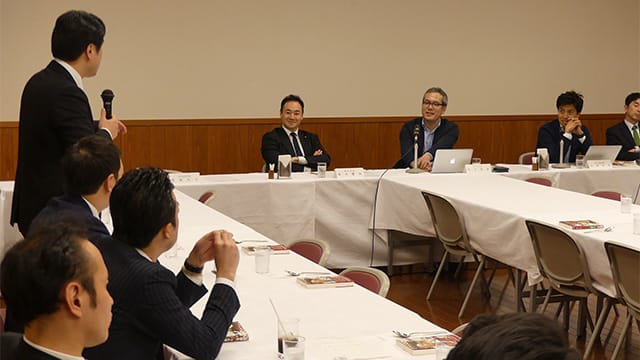 ジャーナリスト竹中明洋さんを迎え、青年局定例昼食会を開催