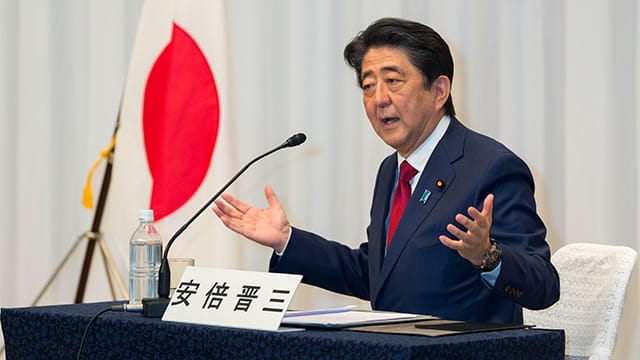 青年局・女性局主催「自由民主党総裁選挙公開討論会」を開催