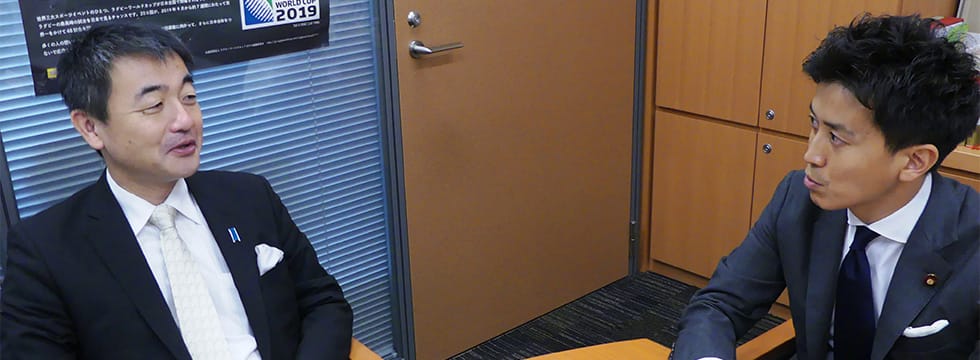 小林史明青年局長が歴代青年局長のもとへ挨拶まわり
