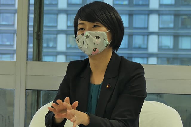 NPOあなたのいばしょから提言書を受け取りました