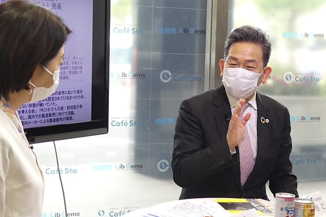 政策実践プロジェクトで「災害時の乳幼児支援としての液体ミルクの普及について」を解説