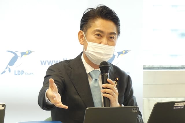 今体制初の青年局定例会議で山下貴司党改革実行本部事務局長が講演