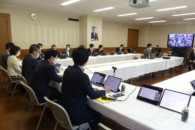 青年局定例会議と女性局役員会を合同開催