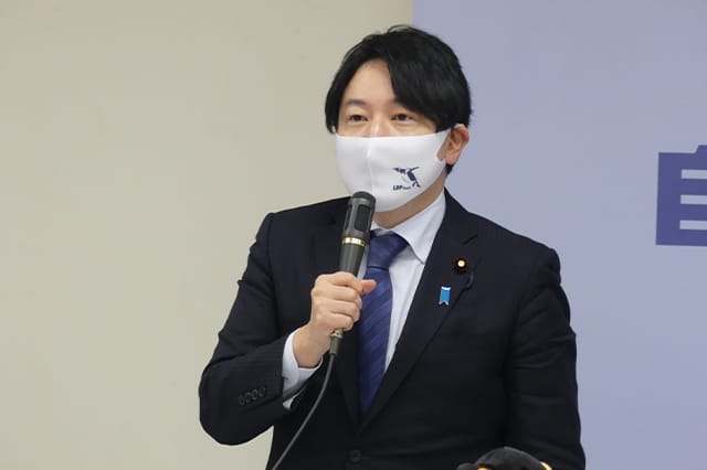 定例会議でウクライナ危機を、小泉悠東大専任講師が解説