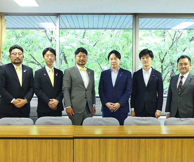 全国農協青年組織協議会が小倉青年局長らを表敬訪問