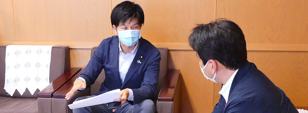 鈴木憲和青年局長の局長就任に伴う挨拶まわり(1)