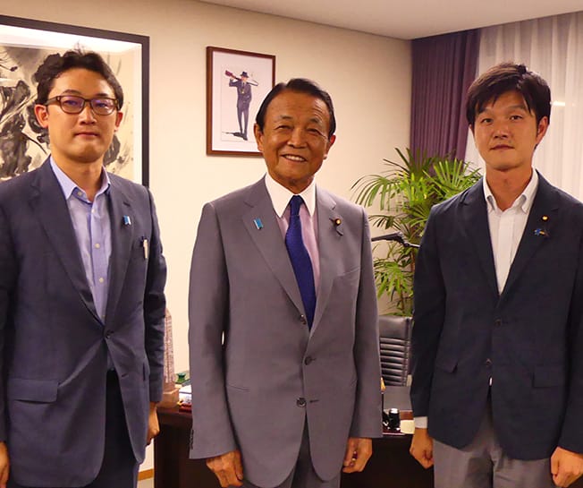 鈴木憲和青年局長の局長就任に伴う挨拶まわり（2）