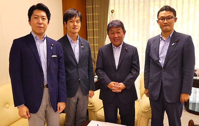 鈴木憲和青年局長の局長就任に伴う挨拶まわり(2)