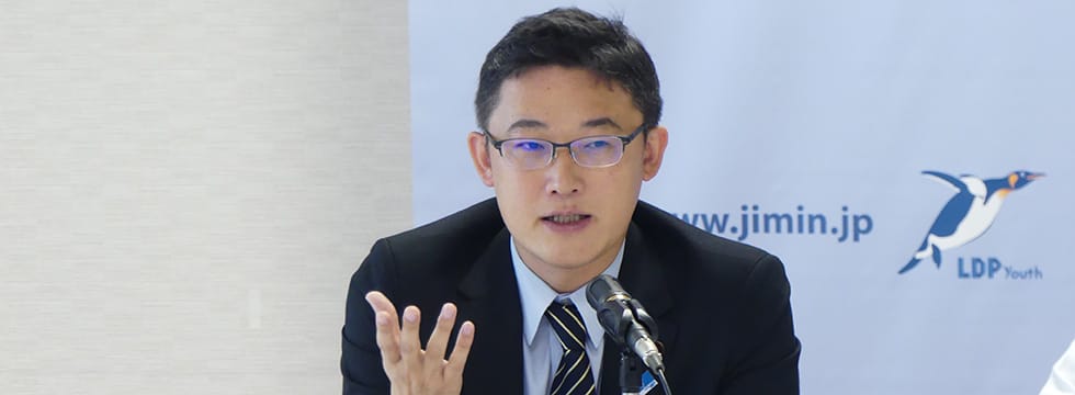 新体制初となる青年局定例会議で藤原青年局長が講演
