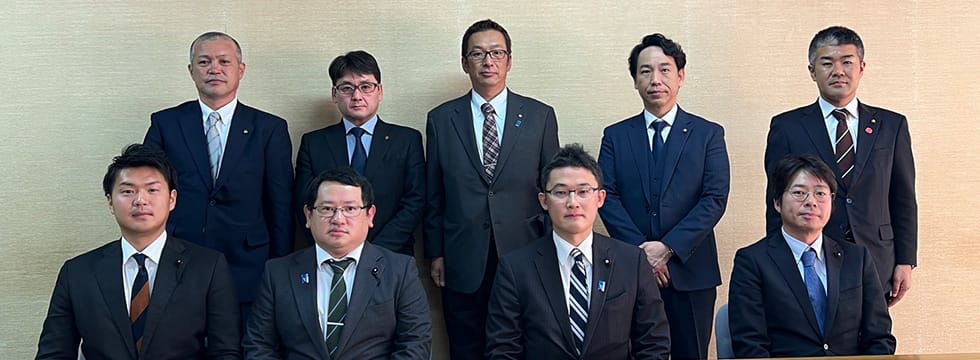 島根県連青年局（坪内涼二局長ら）が党本部で中央研修会を開催