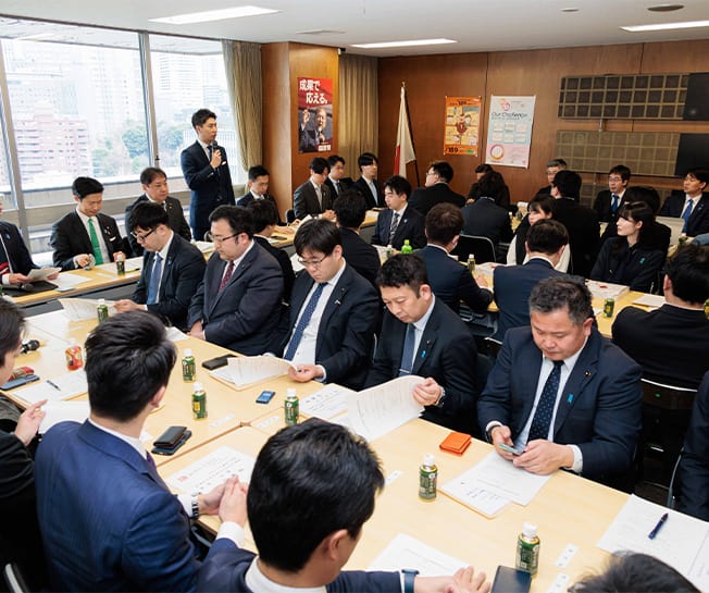 青年局中央常任委員会・学生部全国協議会幹部会合同会議を開催
