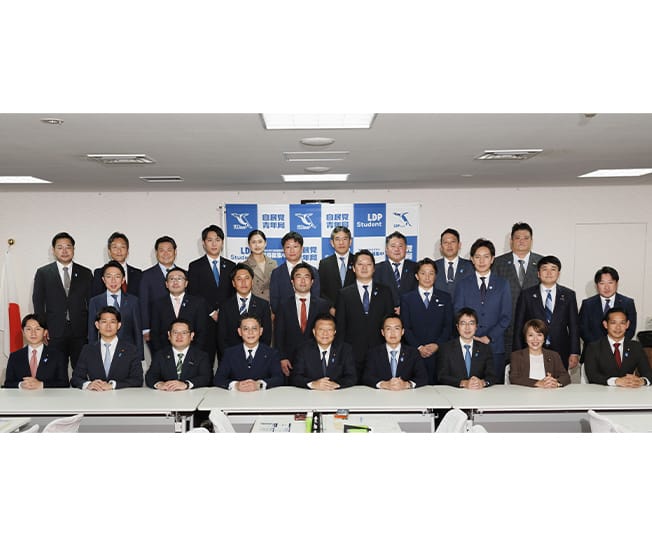 青年局中央常任委員会・役員会合同会議を開催